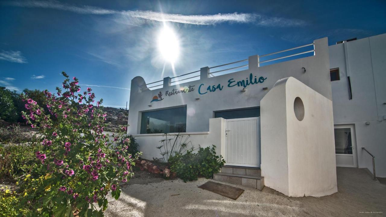 Hostal Casa Emilio Almeria Exterior photo