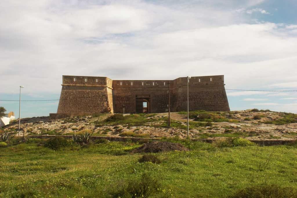 Hostal Casa Emilio Almeria Exterior photo