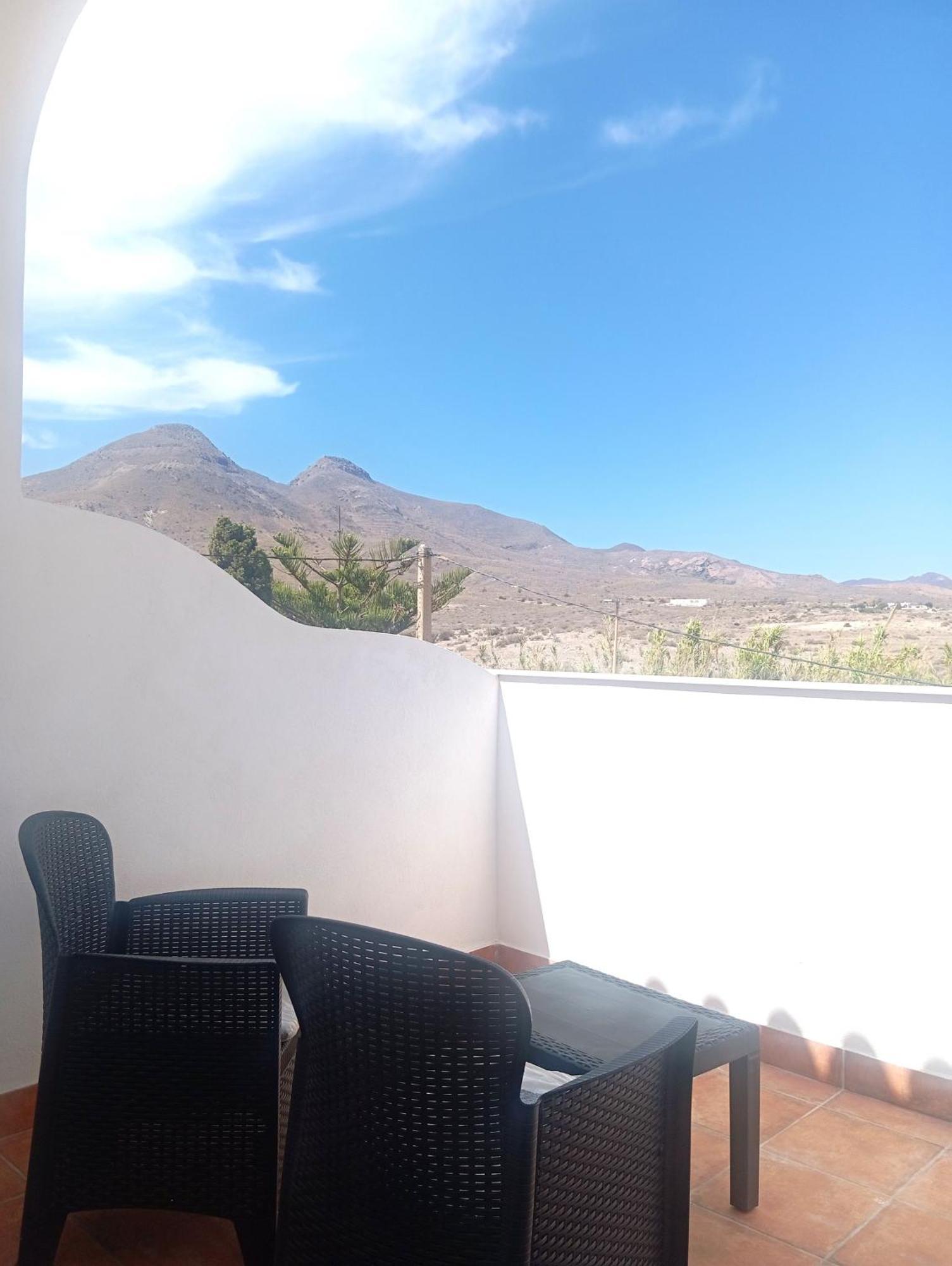 Hostal Casa Emilio Almeria Exterior photo