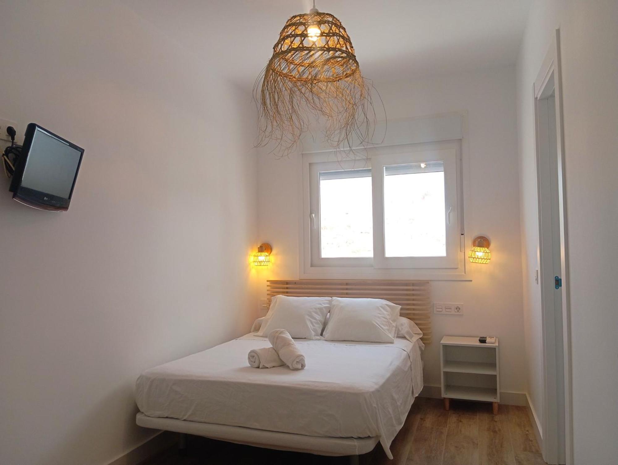 Hostal Casa Emilio Almeria Exterior photo